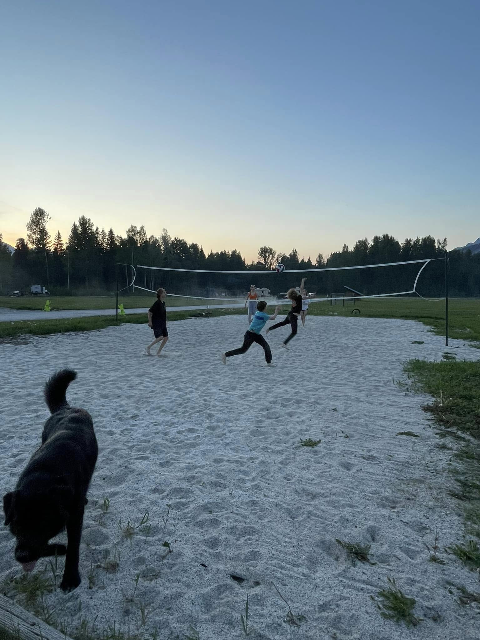 Golden Riverfront Campground amenities