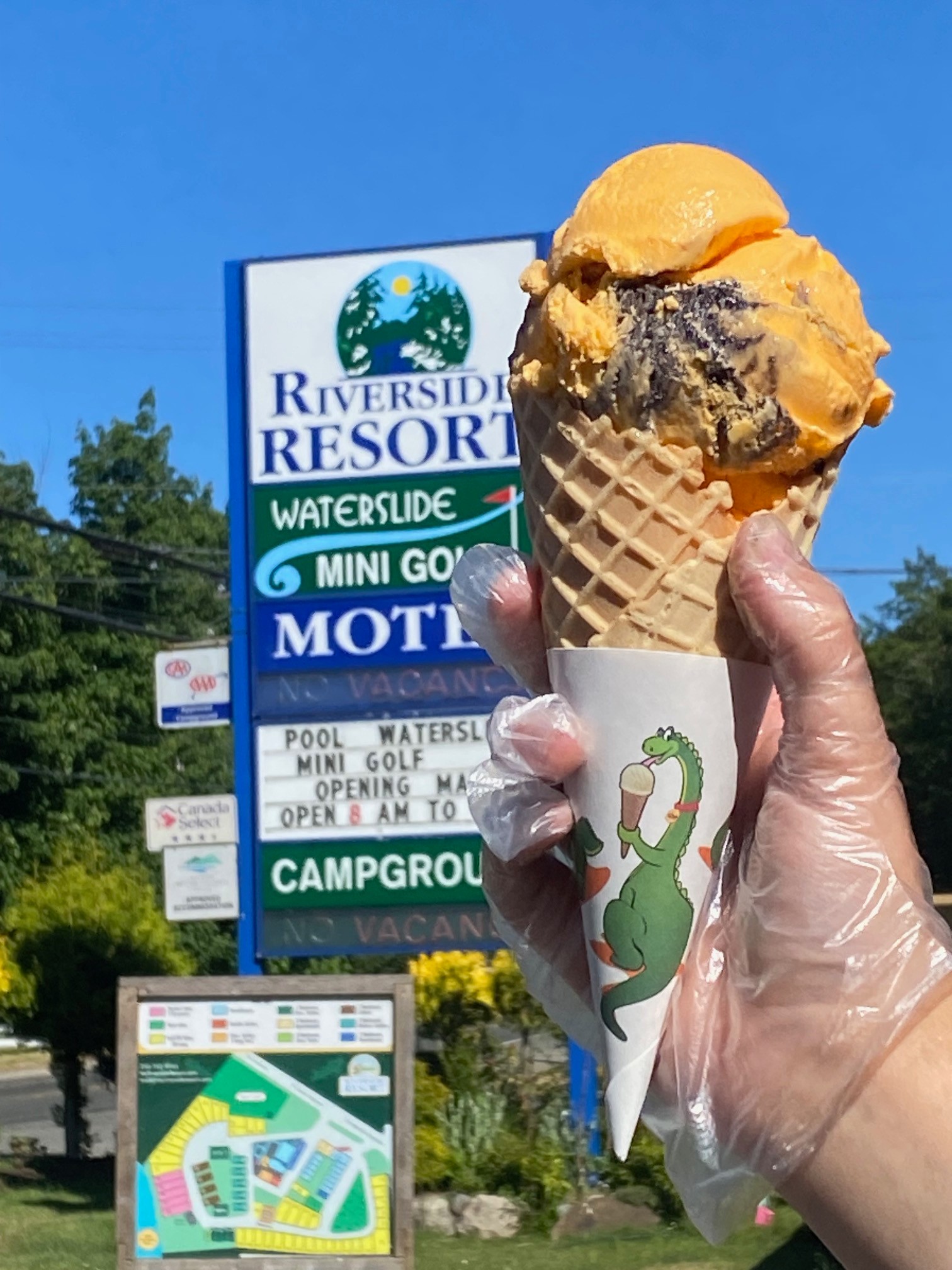 Riverside Resort & Campground photo 2