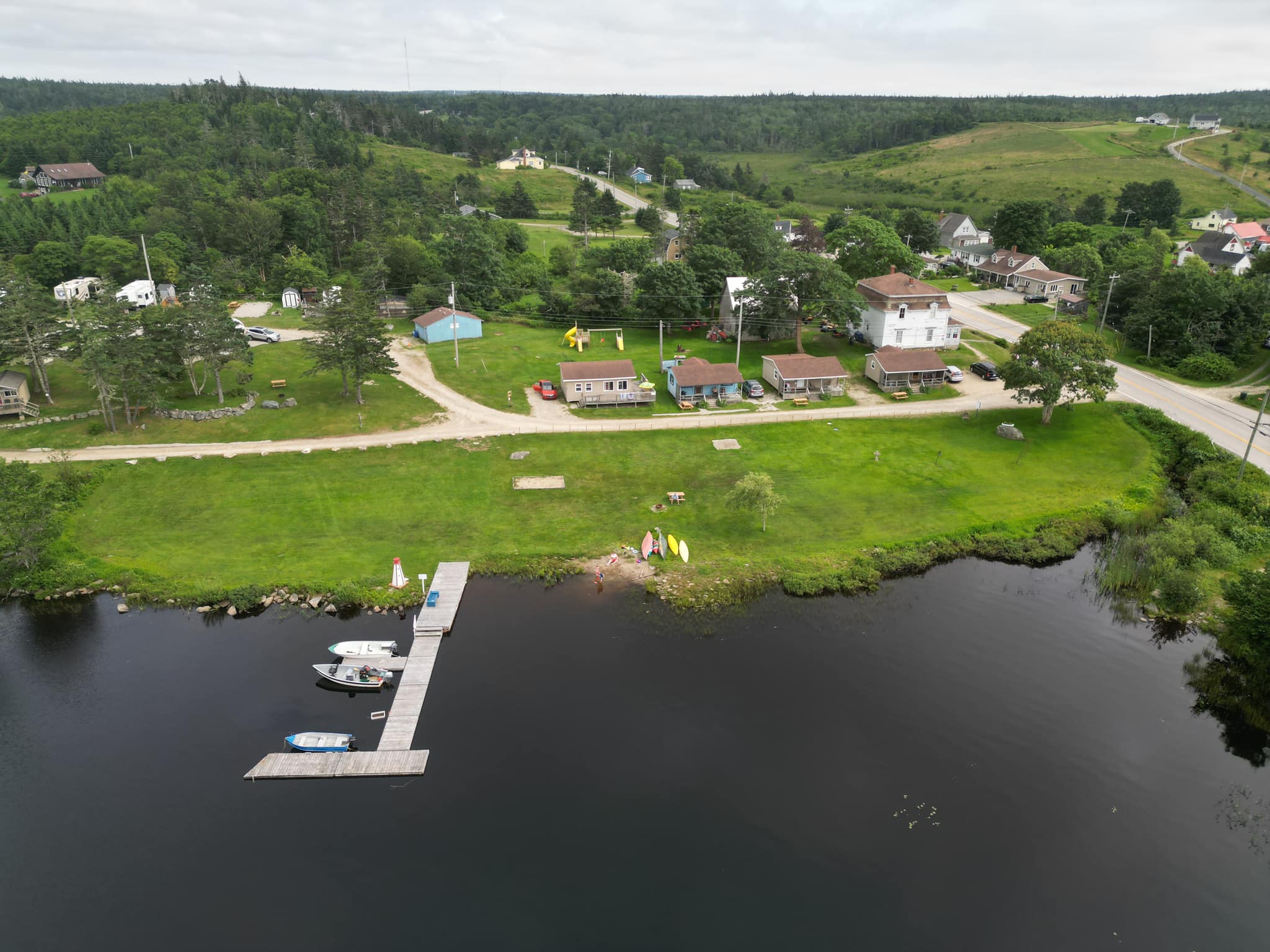 Lake Breeze Campground & Cottages photo 4