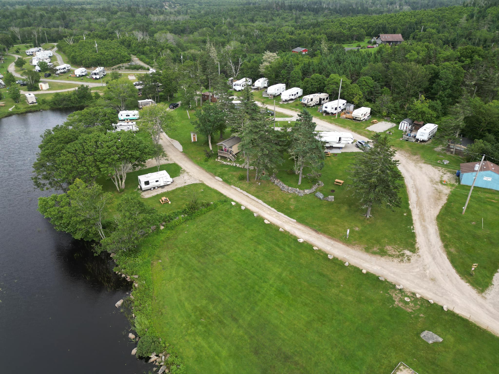 Lake Breeze Campground & Cottages photo 2