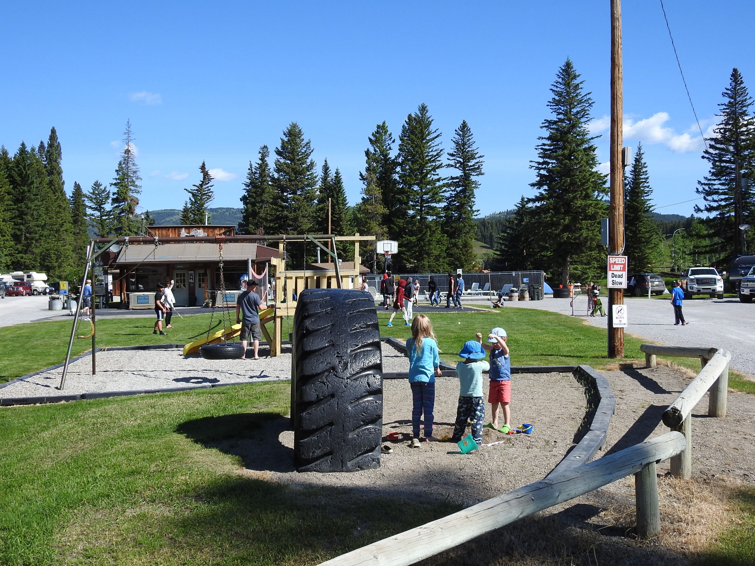 Lost Lemon Campground amenities
