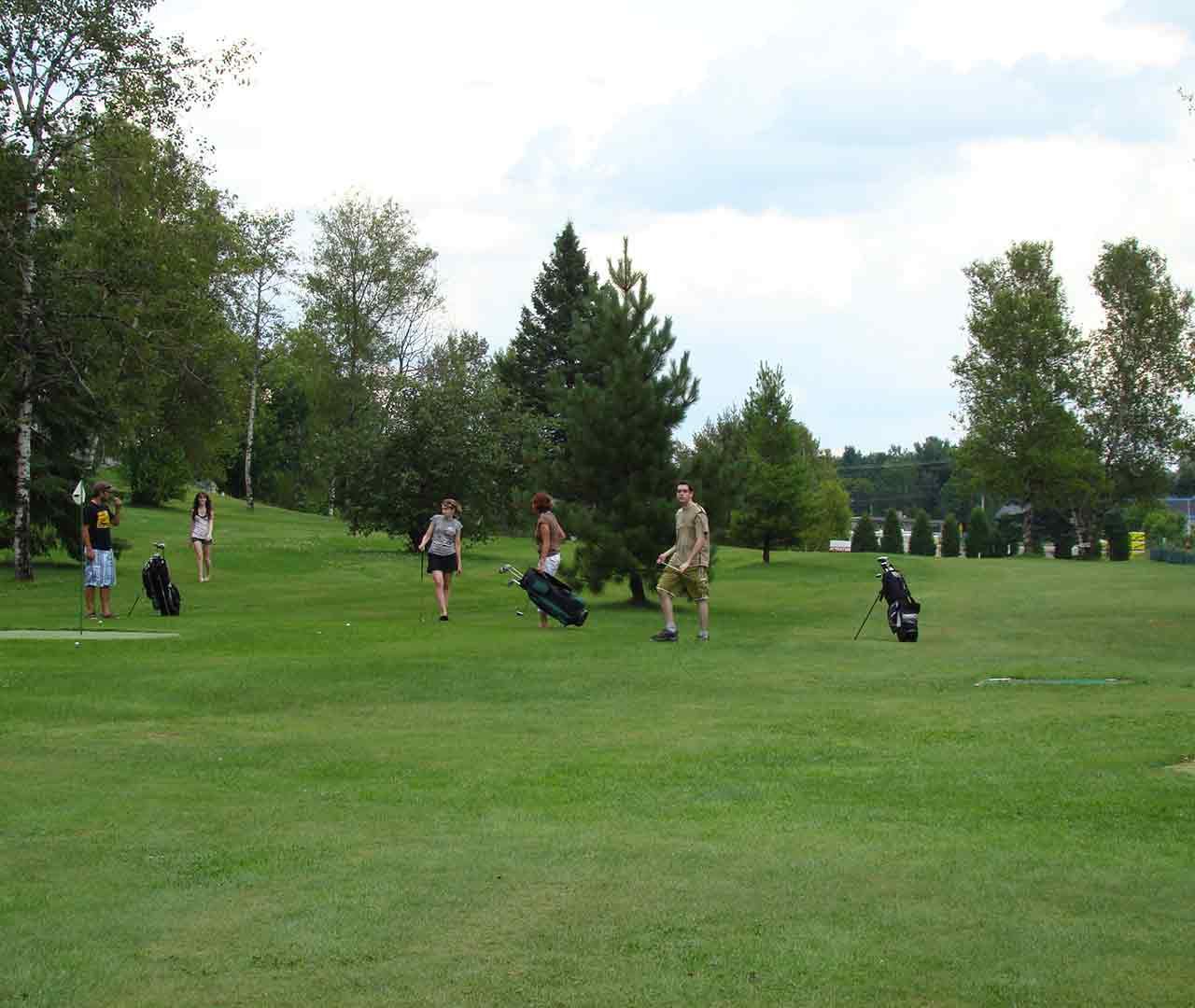 Claire Fontaine Camping activities