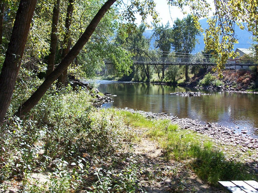 Riverside Court RV & Cabins photo 6